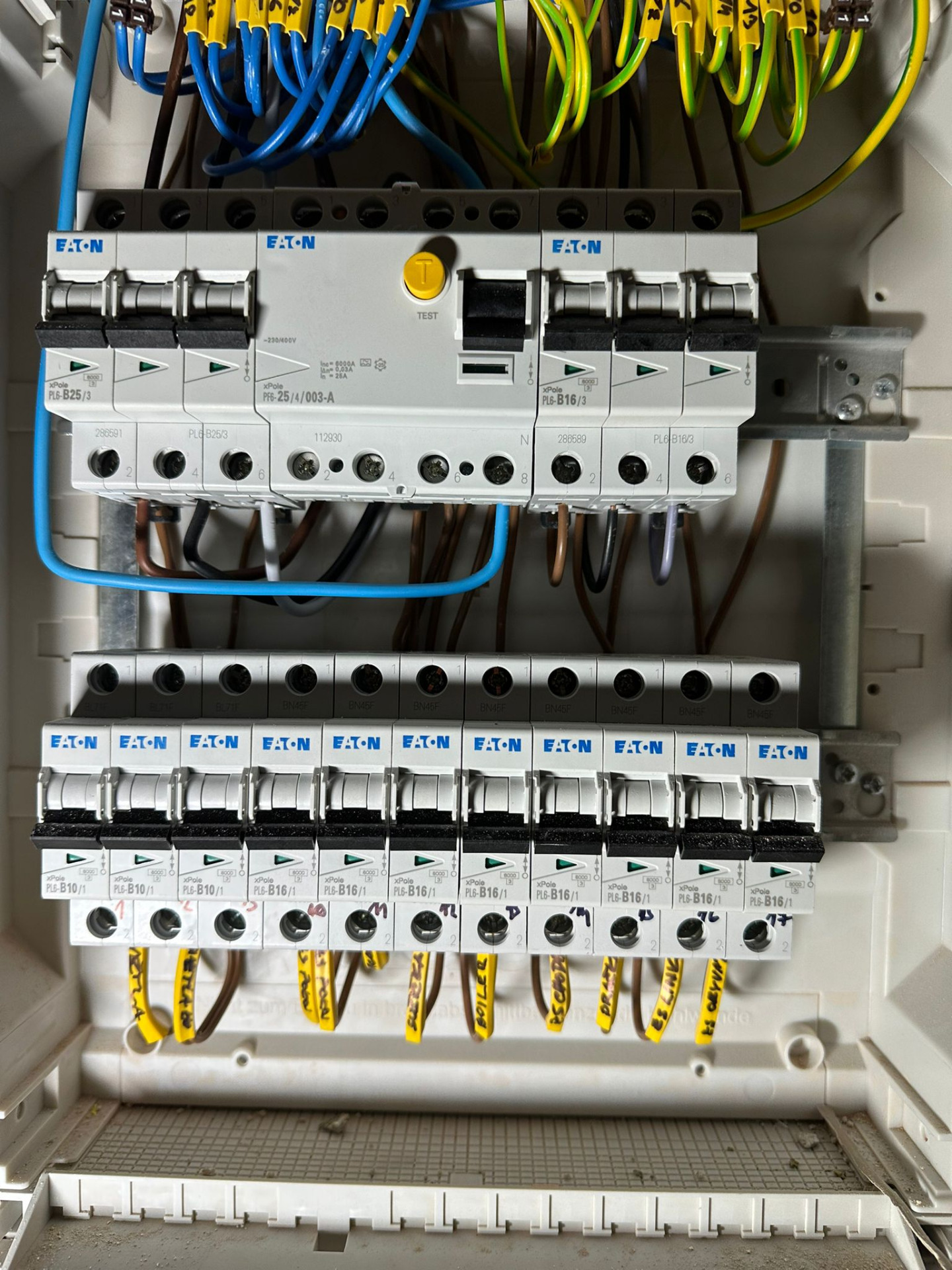 Detail elektroinstalace